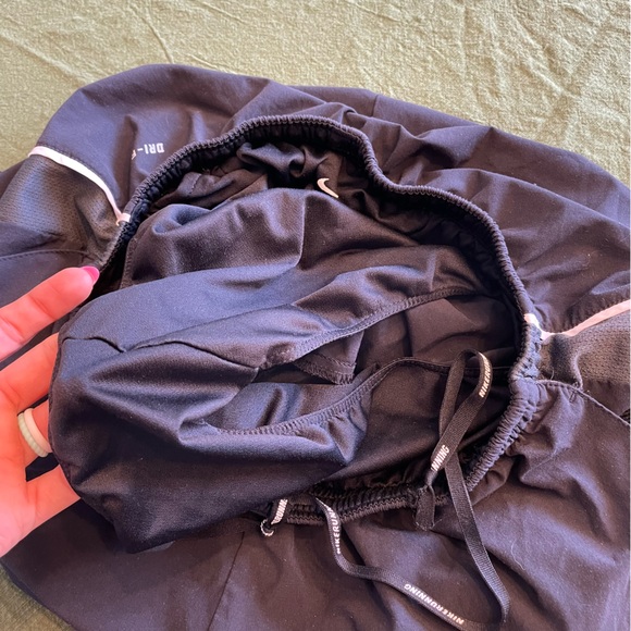 Nike Dri fit size medium black shorts - Picture 7 of 7